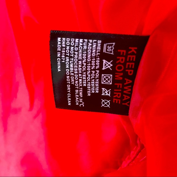 Hot Kiss Puffer Jacket. NWT. - Picture 12 of 13